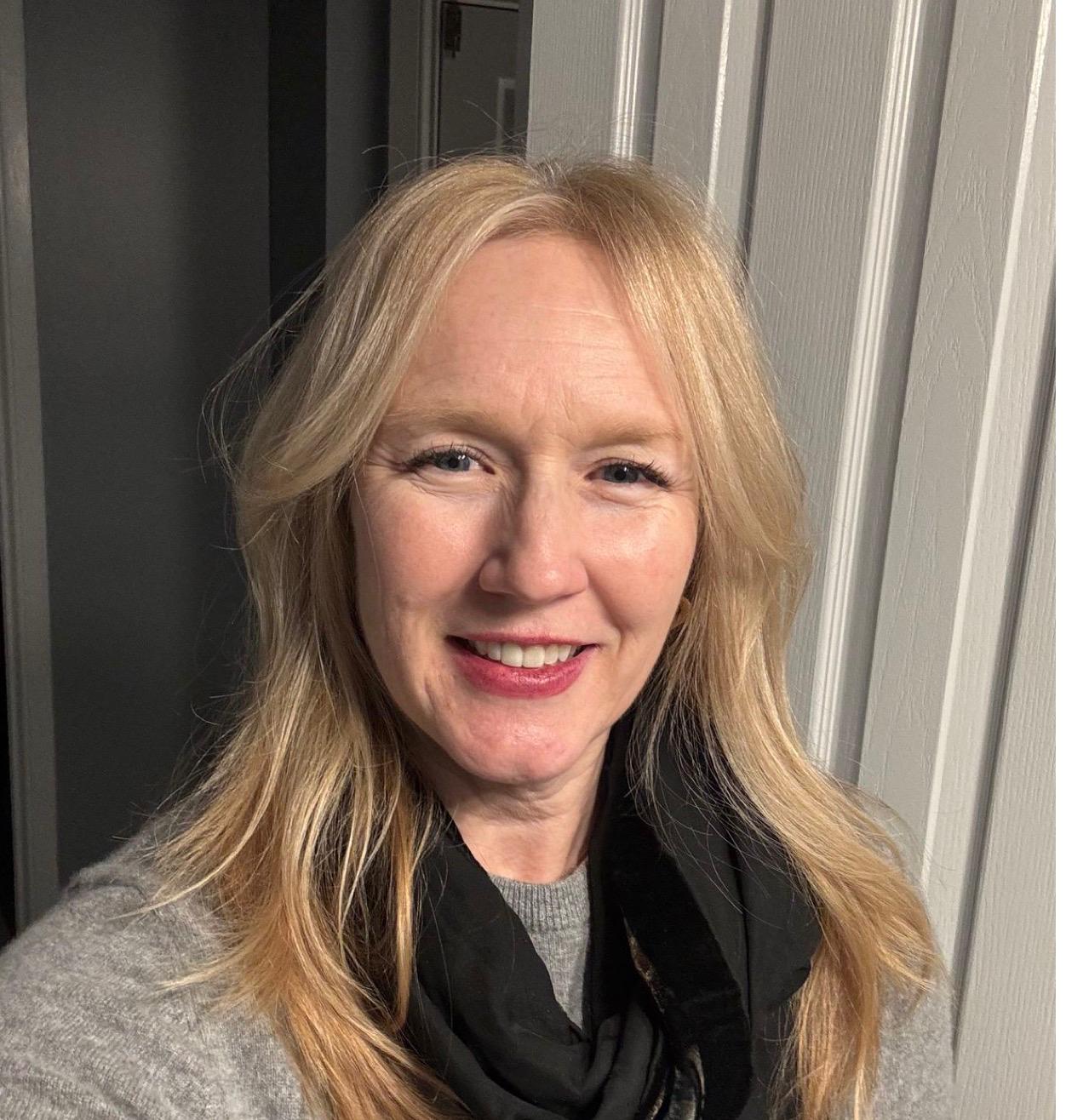 <em>Jennifer R.</em>